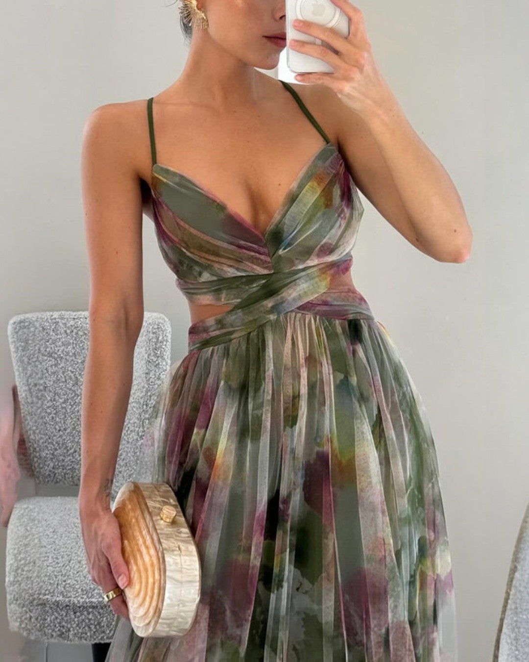 GISELA | VESTIDO LARGO Y CAUTIVADOR CON ESTAMPADO FLORAL