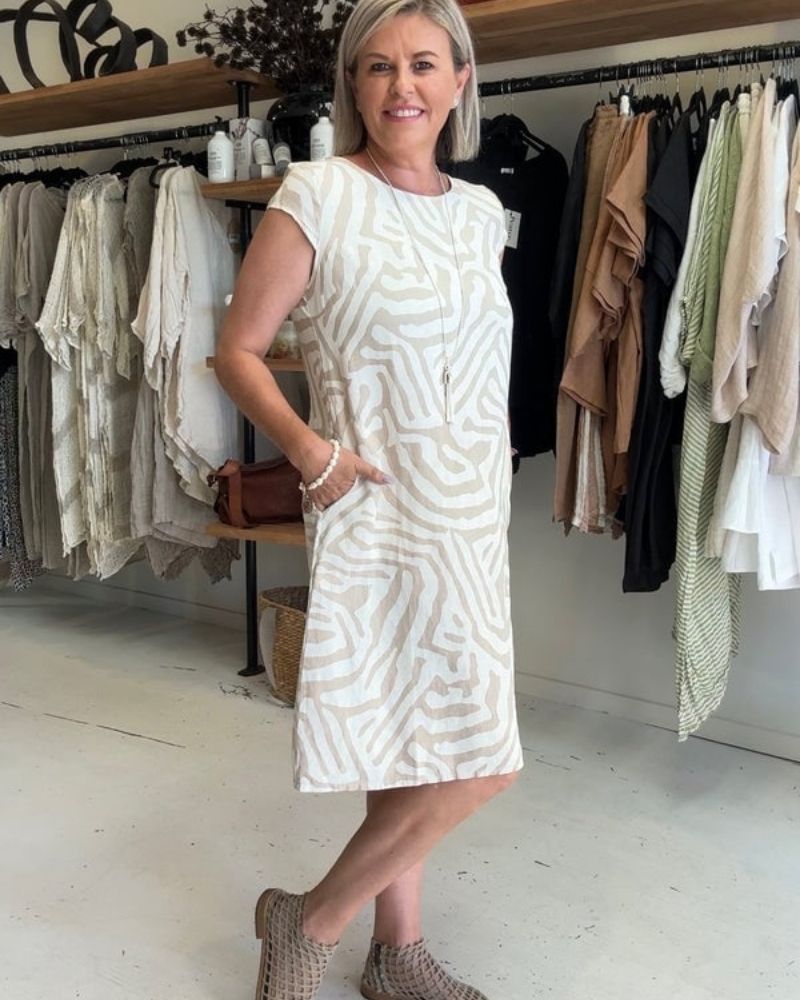 ALMA™ | RUNDHALS-KLEID
