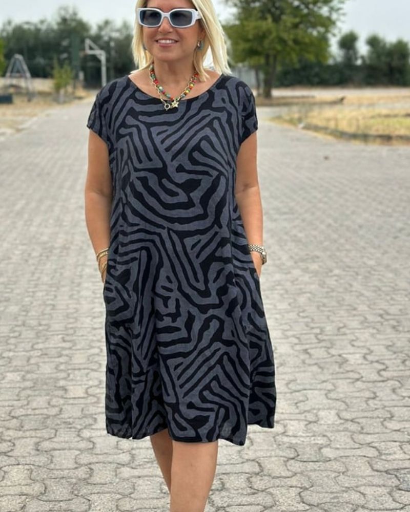ALMA™ | RUNDHALS-KLEID