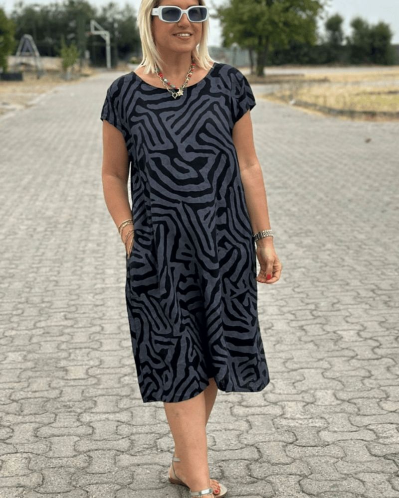 ALMA™ | RUNDHALS-KLEID
