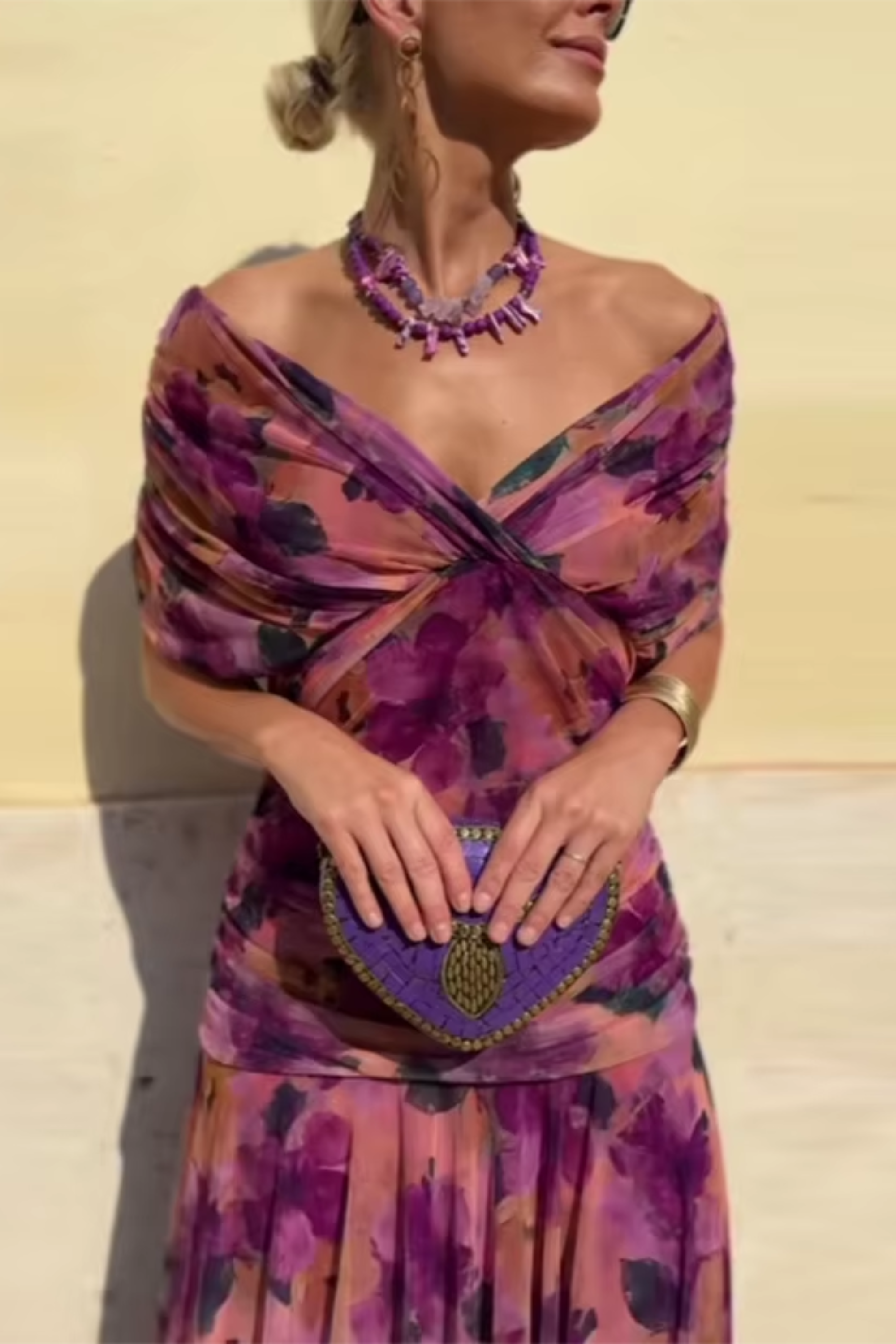 LOUISE | ABITO LUNGO DA FESTA ELEGANTE CON SCOLLO A V