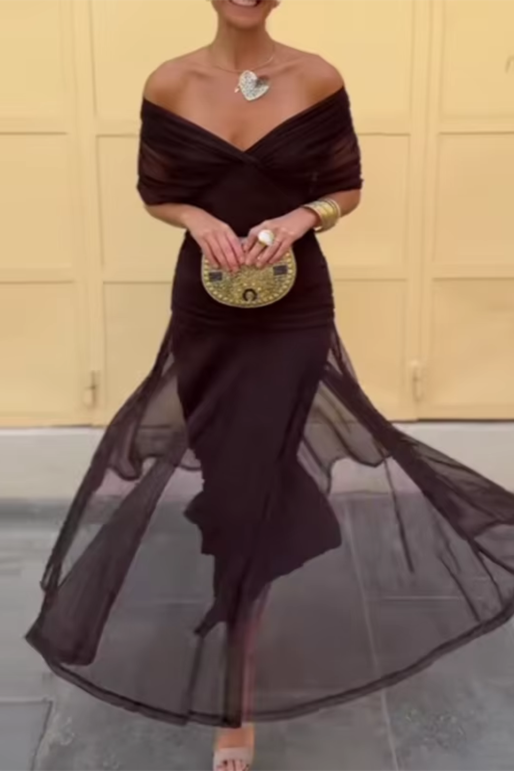 LOUISE | ABITO LUNGO DA FESTA ELEGANTE CON SCOLLO A V