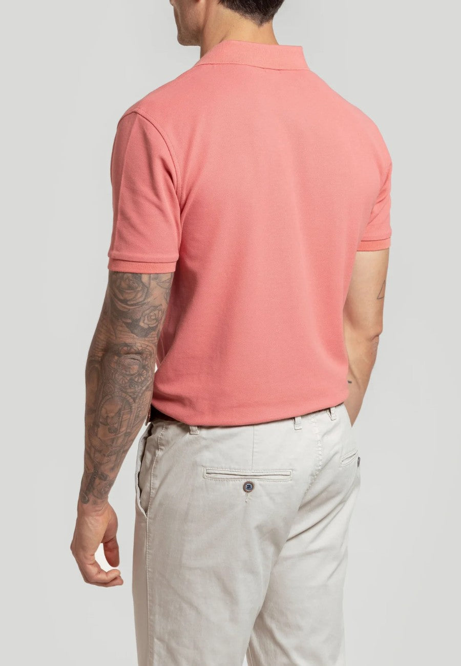 Polo de algodón con cuello Mao en color Buganvilla