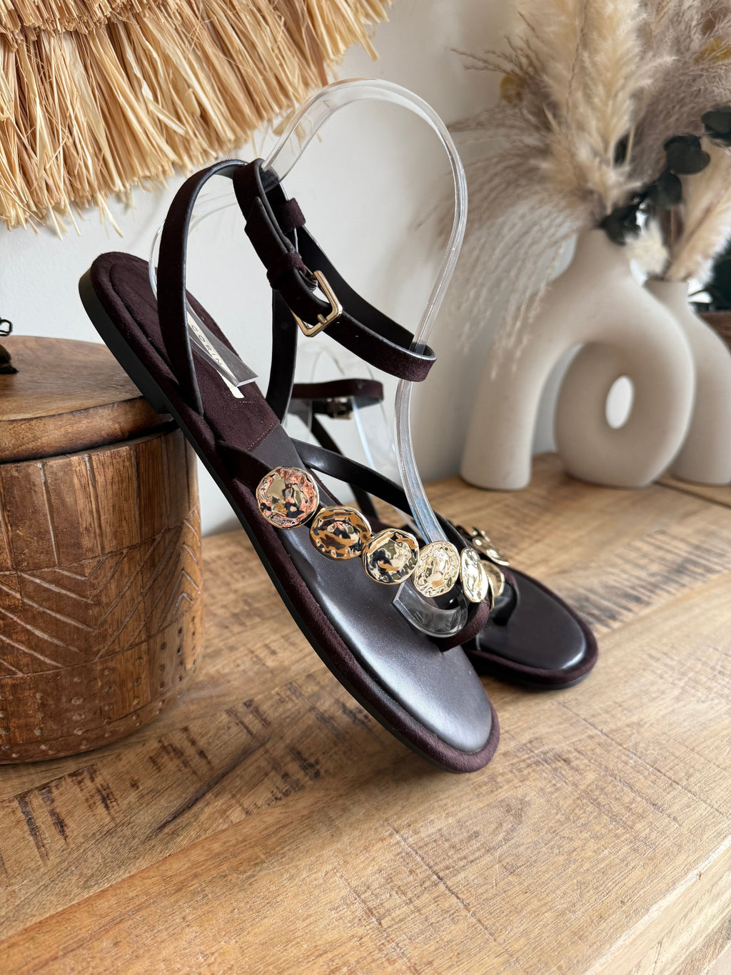 Sandalia Gold Detail
