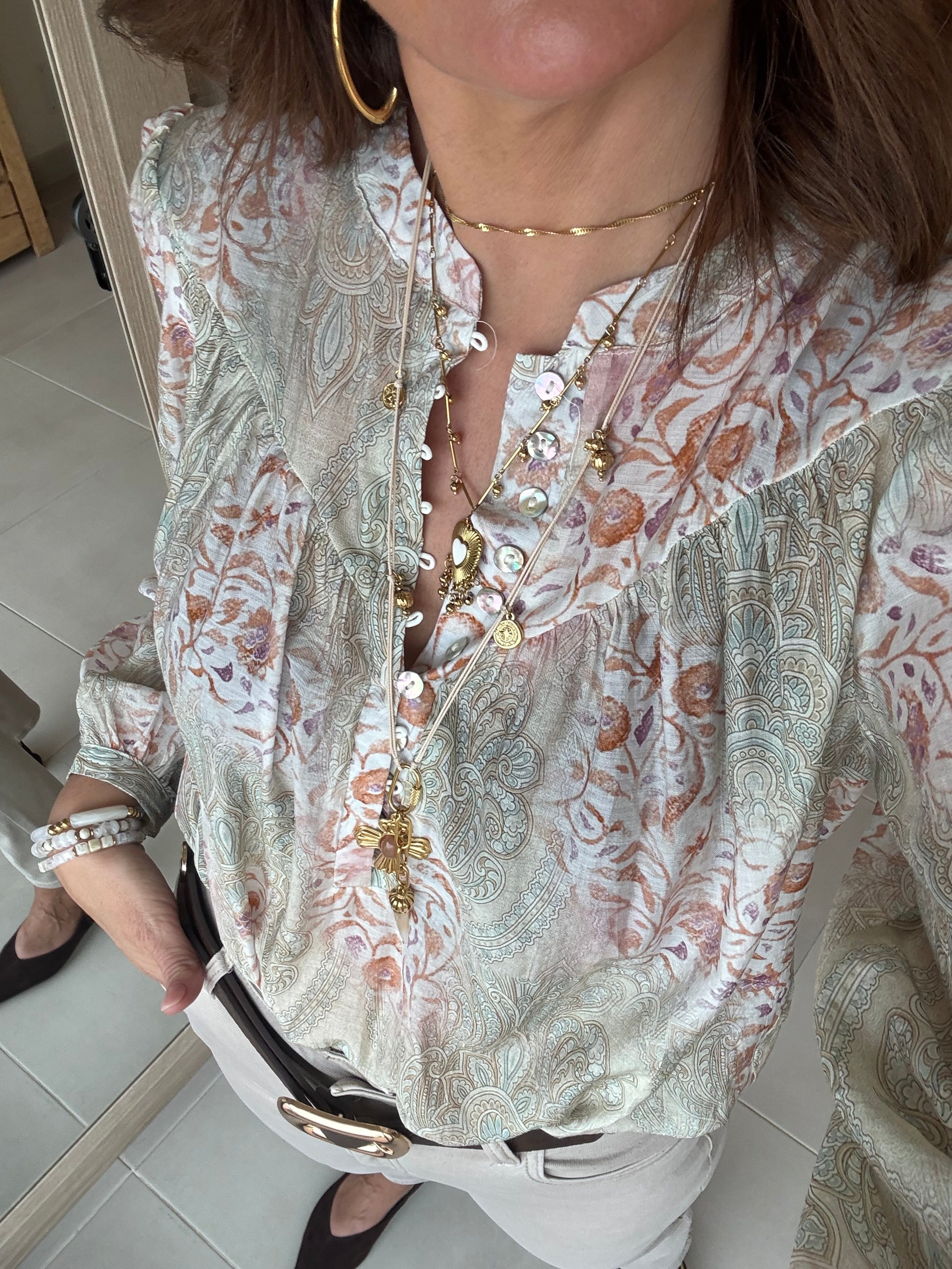 Blusa Paisley Fluida