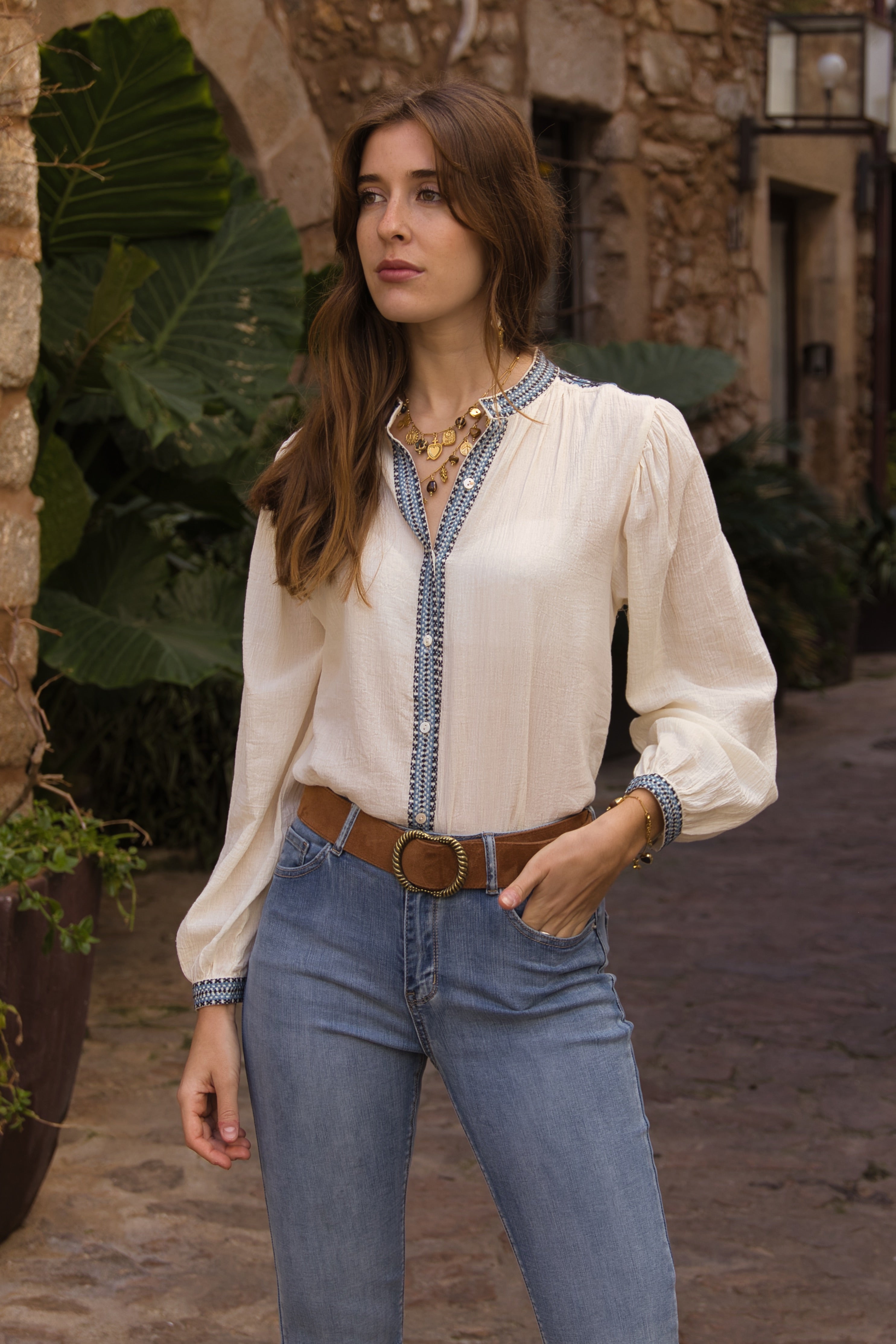 Bestickte Ethno-Bluse