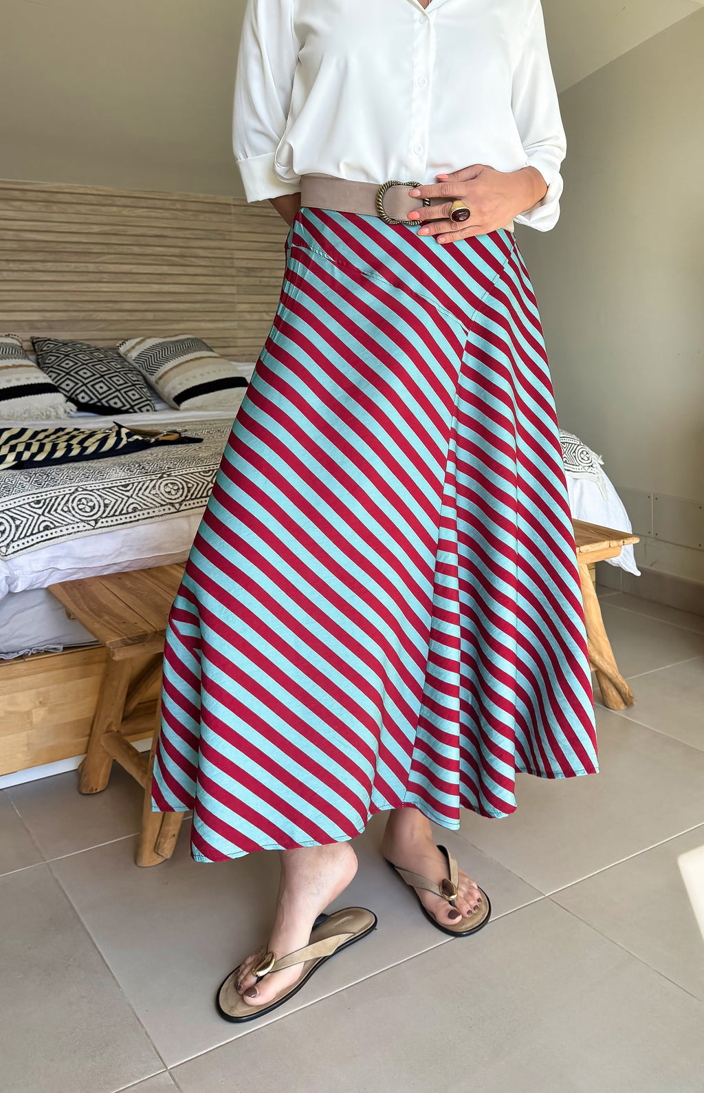 Falda Midi Asimétrica Rayas Mediterráneo