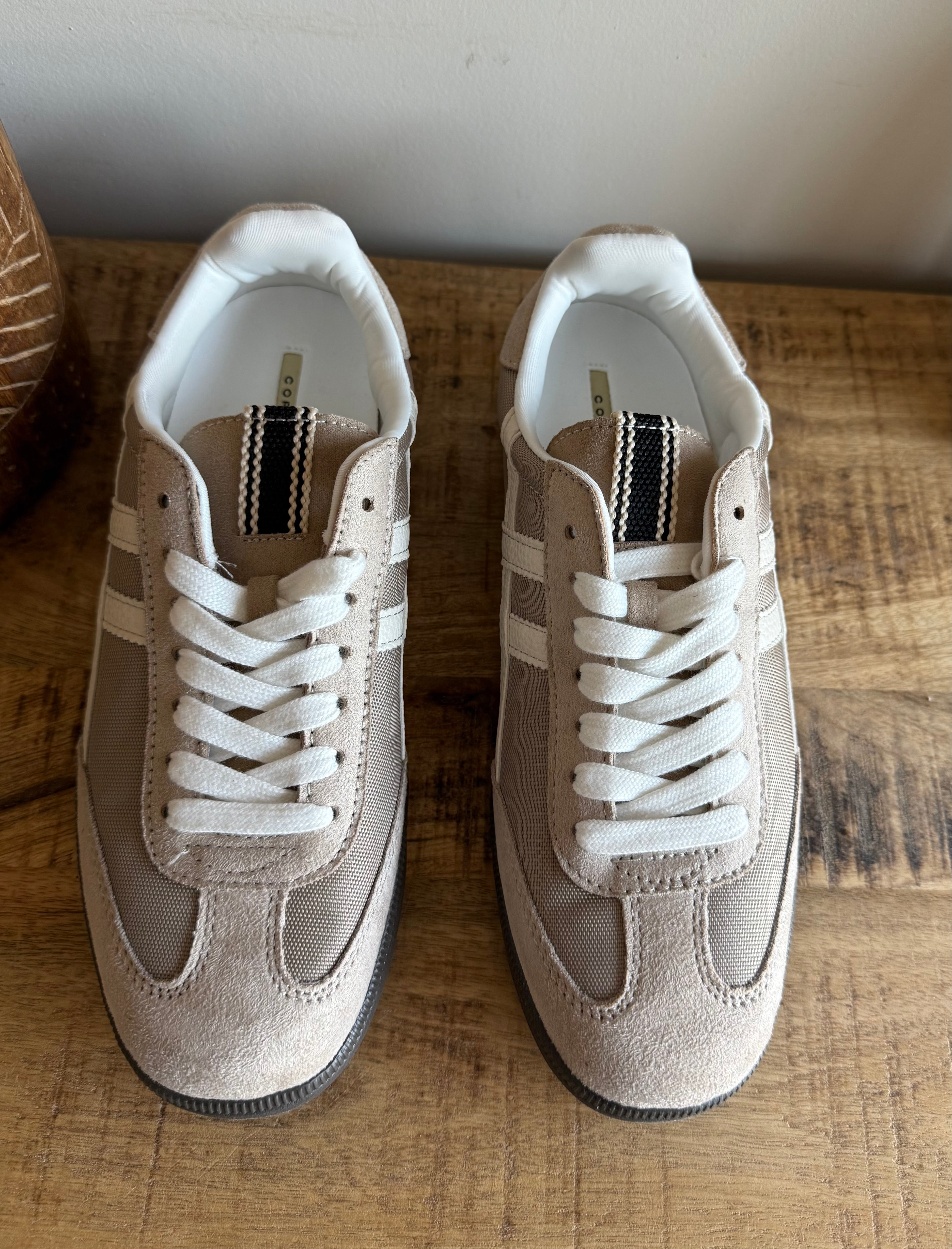 🤍 Sneakers Retro Combinadas