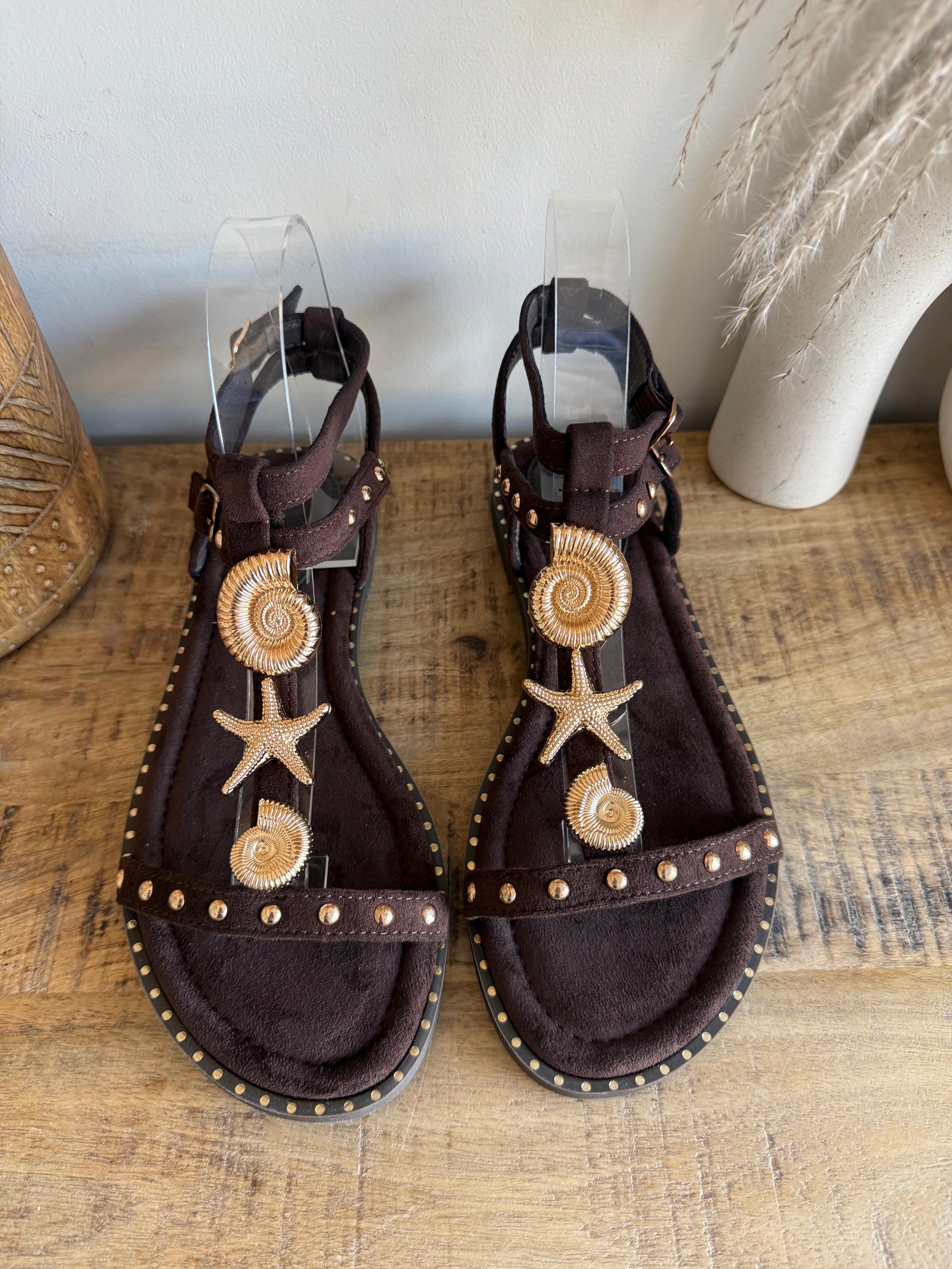 Muschelsandalen