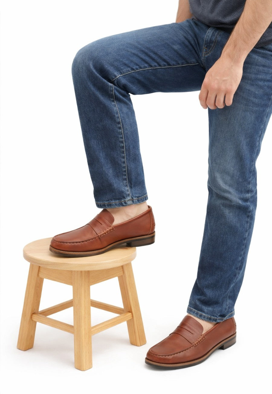 Mocasines de piel elegantes de hombre en color marrón