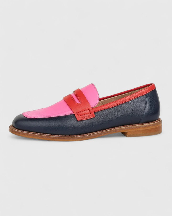 ALICIA™ | LÄSSIGE SLIP-ONS MIT KONTRAST-DETAILS
