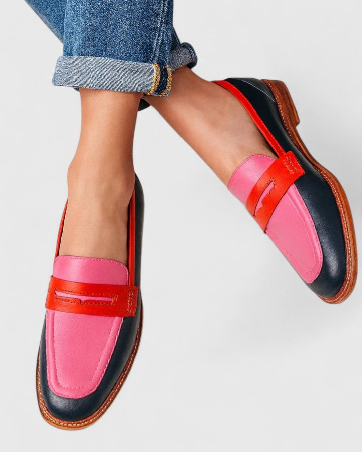 ALICIA™ | LÄSSIGE SLIP-ONS MIT KONTRAST-DETAILS