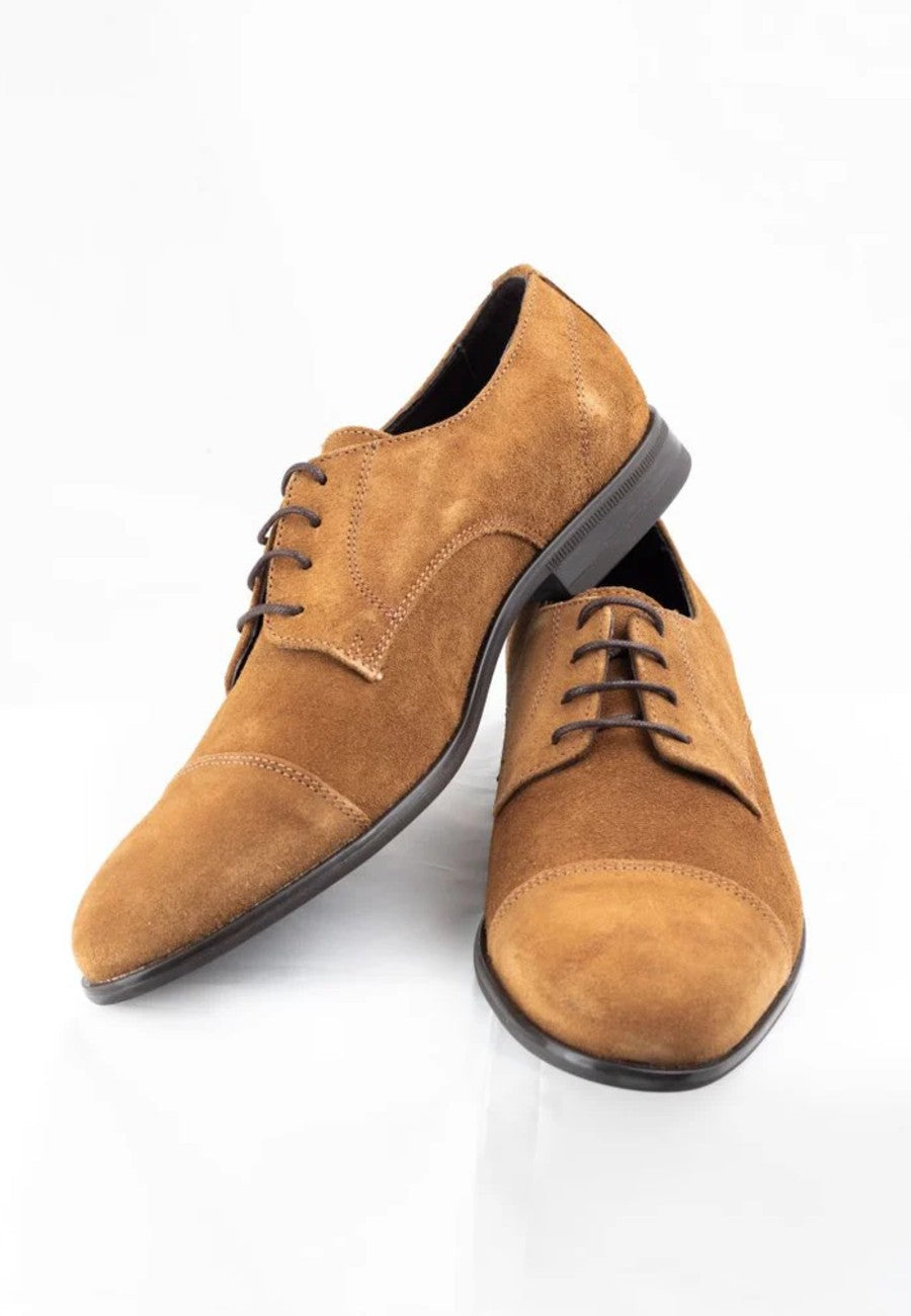 Scarpe stringate in scamosciato colore cammello